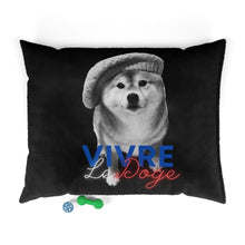 Load image into Gallery viewer, Vivre Le Doge Pet Bed
